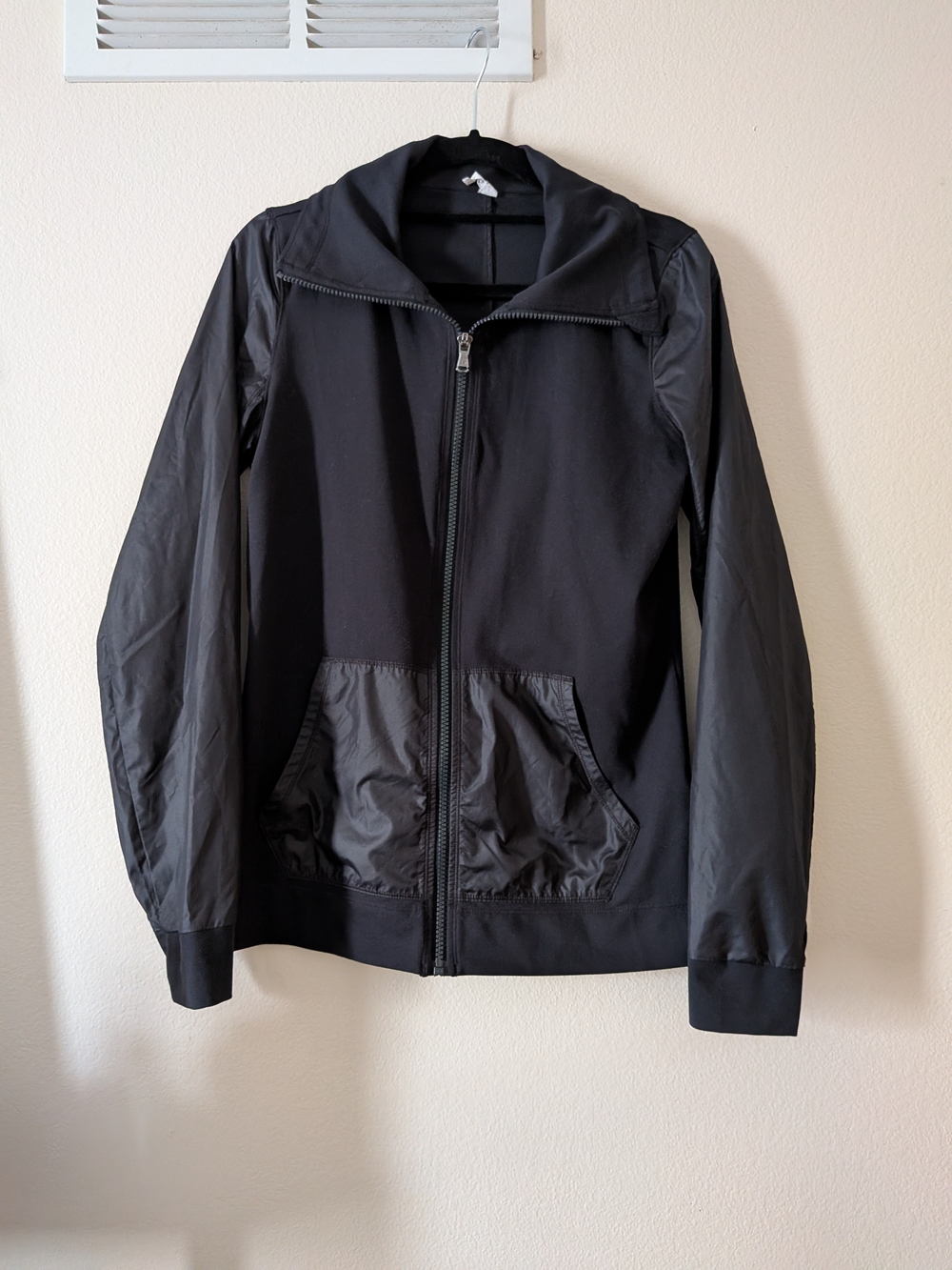 Under Armour Women's Full-Zip Mixed-Media Athletic Jacket